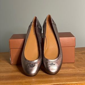 NIB Coach Chelsea Flats in Gunmetal